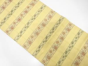 横段に葡萄唐草模様織り出し名古屋帯